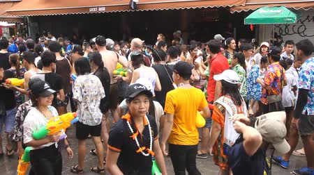 Trans va gey jinsiy aloqani aks ettiruvchi barcha videolar